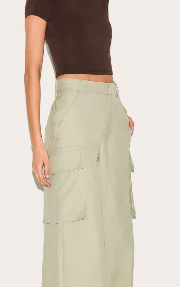 008afebd98503e83f9f2c6478a286d22067cb0f8_CNM0911_4_sage_woven_pocket_detail_straight_leg_trouser