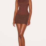 040bc0b6e51747102d64dc49043161107f43e78c_CNL9816_3_chocolate_fitted_woven_long_top