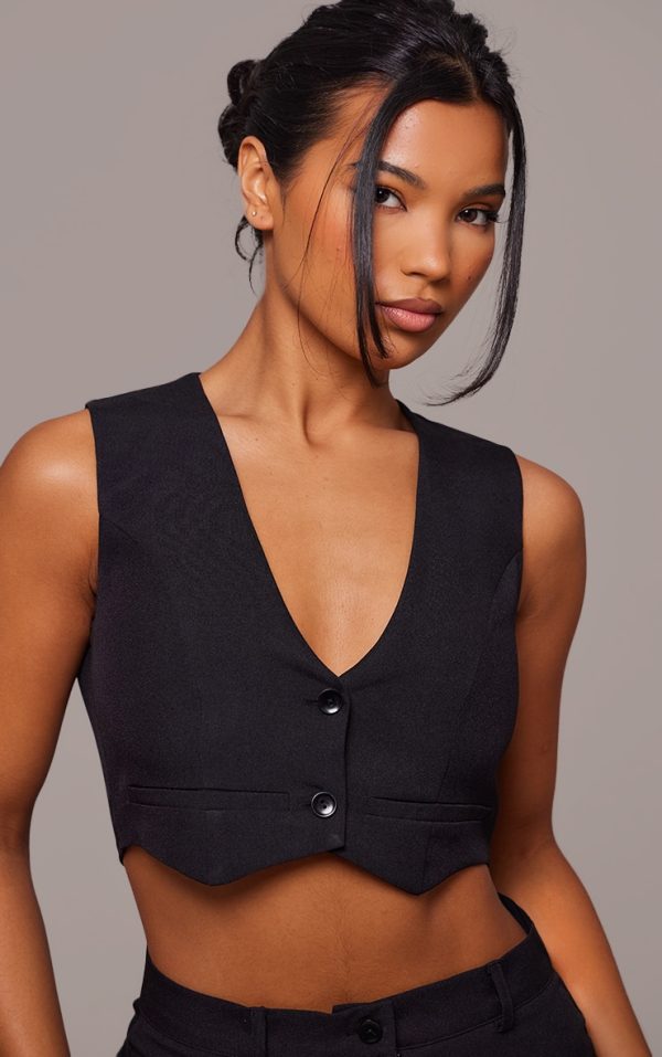 06ee835b1a953ebff85846055f84fa0d37e1d510_CNH4888_4_black_tailored_cropped_seam_detail_waistcoat