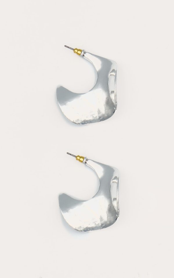 08521836868b06206e898874425b7d190ef9353e_CNM0364_1_silver_crinkle_square_shape_hoop_earrings