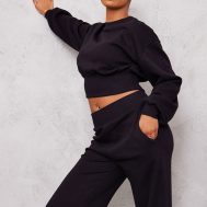 09cf1579f7d0922c15e475d203291b0c8c8477ee_CNG6014_1_tall_black_cropped_oversized_sweatshirt