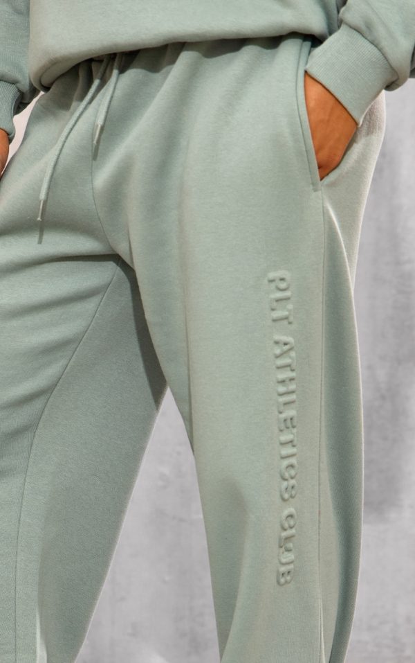 0a1910f9bae0d5af81205957b2fe768c0b8b378f_CNK1767_4_prettylittlething_sage_athletics_club_embossed_straight_leg_joggers