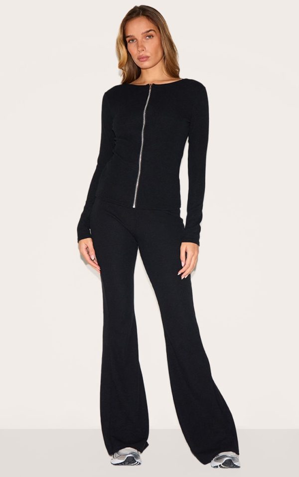 0b9a1d6abc3fa960b78268160ba72bf2d0f416c7_CNK5177_1_black_rib_high_waist_flares