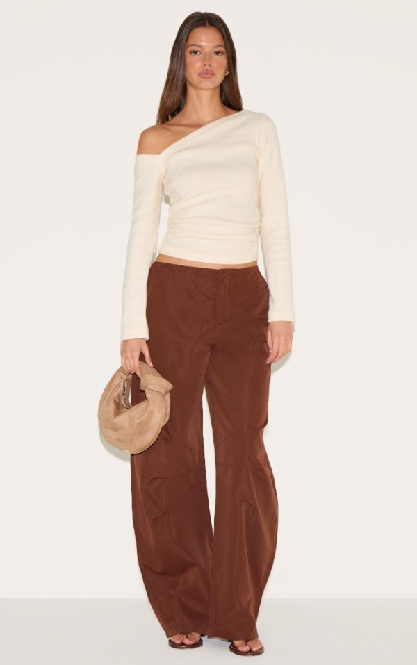 0cd8c5efeafdf35d21515e83dbc5809c59a77349_CNM0635_1_chocolate_woven_tailored_cocoon_leg_trousers