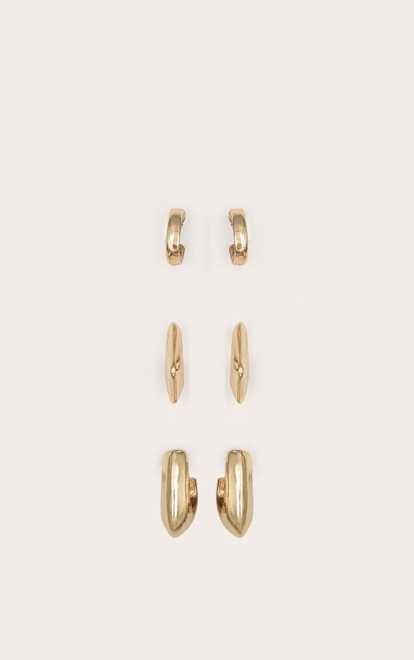 0d7debd6220cb1eb72e7ea1a6ed7e6af59cb0732_CNL8136_2_gold_chunky_square_huggie_multipack_earrings