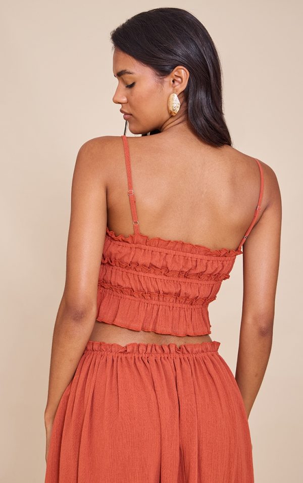 0d9f33ecb0b533f37b0e4da5674b77947cbe7378_CNM3937_2_rust_cheesecloth_contrast_cami_top