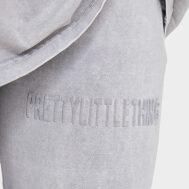 0f059685c325d70f7b0890ce2dad5c3bbcbd4e4d_CNK5266_4_prettylittlething_light_grey_embossed_logo_washed_skinny_flare_trousers