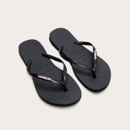 0f6528bc7e058f9d215de9a13a000a403ecfce8a_CNM1903_2_black_havaianas_slim_logo_metallic_flip_flops