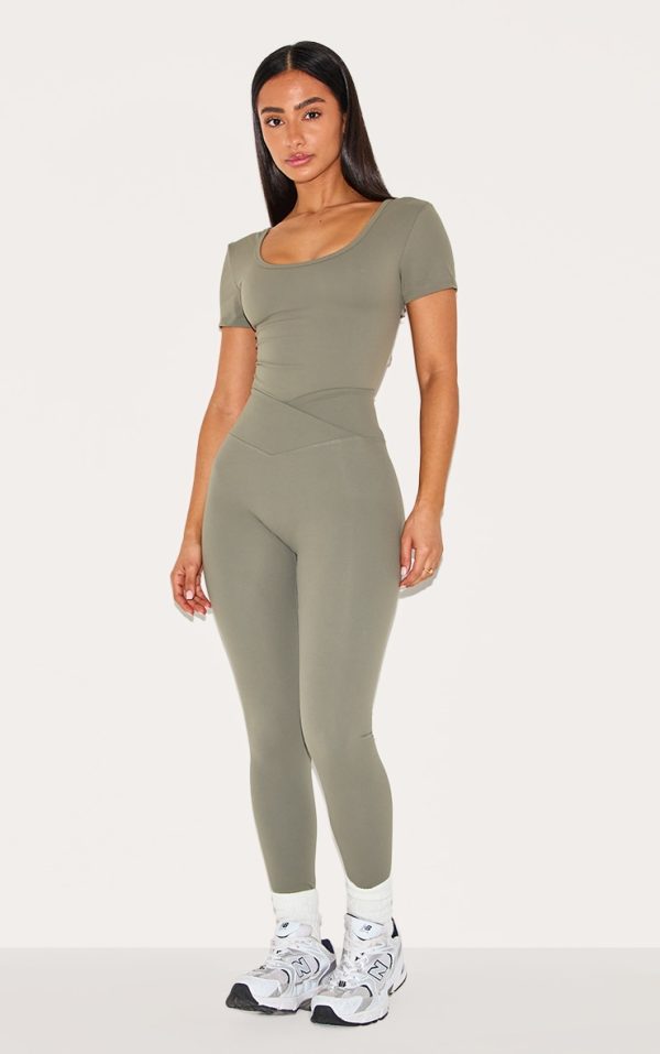 1042985c0704af4149717cc7259e1307090a9f11_CNF8288_3_petite_dark_olive_contour_sculpt_scoop_back_top