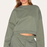 11669025c1455f1e935fdf7cd098e168916592e4_CNL7438_1_olive_premium_boxy_sweatshirt