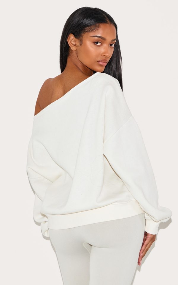 13632b4cf122786f5675672e04a80cb1dc281ef1_CNM0953_2_shape_cream_sweat_raw_edge_slouch_sweatshirt