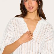 15341c0288bce0a7ccb073322b04331f6eab24be_CNN2700_4_cream_crochet_rugby_knit_top