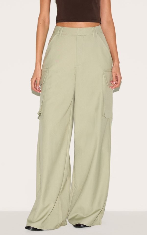 17948661751831a5706425af7607cf2bb5324f09_CNM0911_2_sage_woven_pocket_detail_straight_leg_trouser