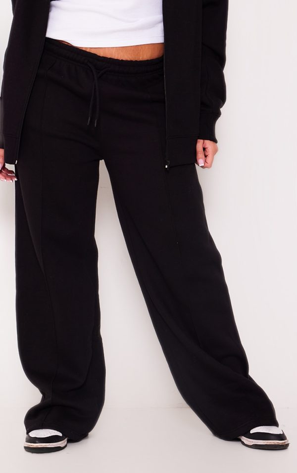 1889709f3818541ba2dd443293c52cb2792304c0_CNH4173_2_plus_black_mid_rise_seam_detail_straight_leg_joggers