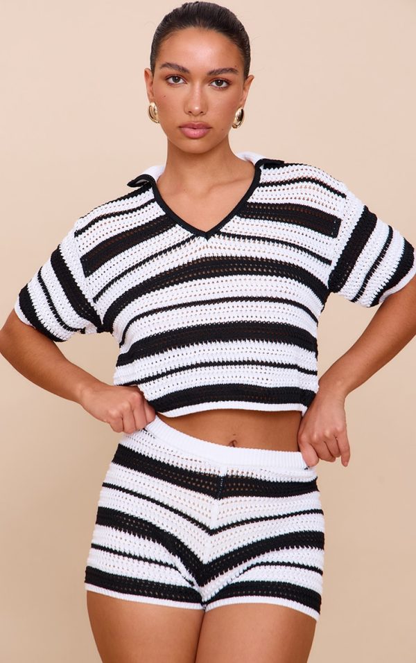 1a741aaf64fdebab1e817f5bc32920ff51fa6206_CNL9612_1_monochrome_crochet_stripe_knit_polo_top