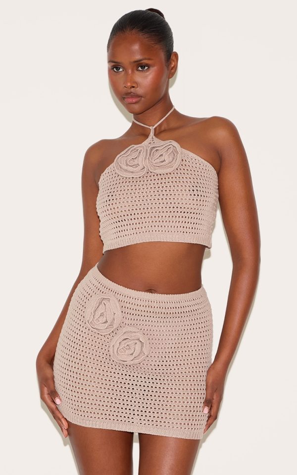 1c0f97bf3ff24d84fe907de46ce647b403f287bf_CNL8171_4_taupe_flower_applique_crochet_mini_skirt