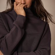 1e5733741a47ecd1854daa843aa6c7e76a8aec3b_CNF7115_1_charcoal_seam_detail_zip_through_track_top