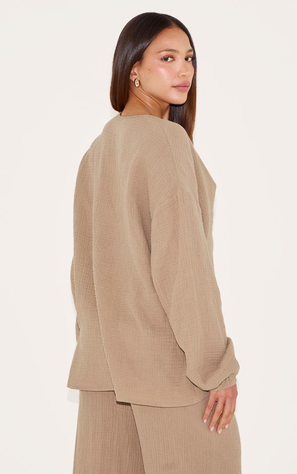 1ebc5477f0f63196a8723000649f12e99d38e137_CNM5615_2_tall_mushroom_textured_cheesecloth_tie_front_shirt