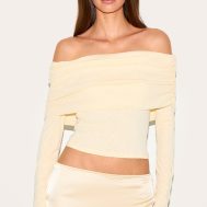 22b12cb37548d3eaf9f0576b098061da84377811_CNM7971_1_almond_onion_skin_bardot_ruched_top