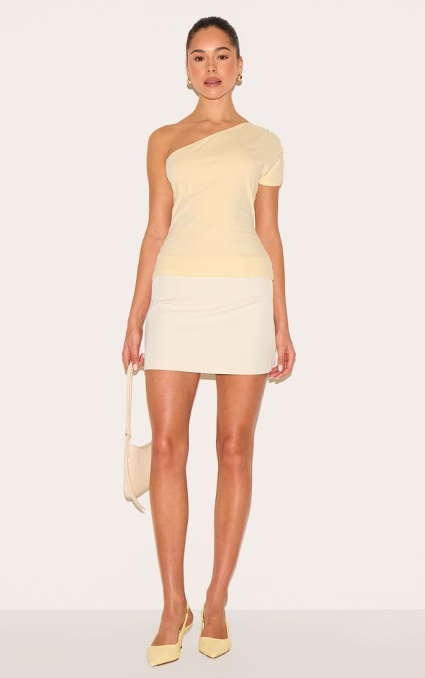 2558992aceb44361246fdb7dd3607b3f612dbad5_CNM8386_3_butter_yellow_cotton_one_shoulder_longline_top