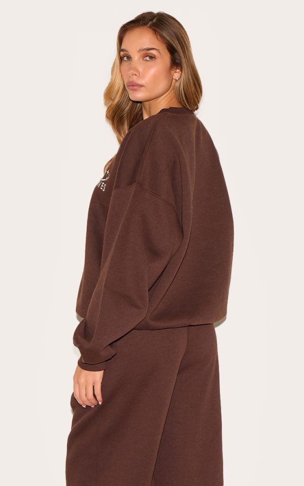 25a507f1c5ae0bf188c378befd0a64c671f459fb_CNM4804_2_chocolate_studio_archives_embroidered_oversized_sweatshirt