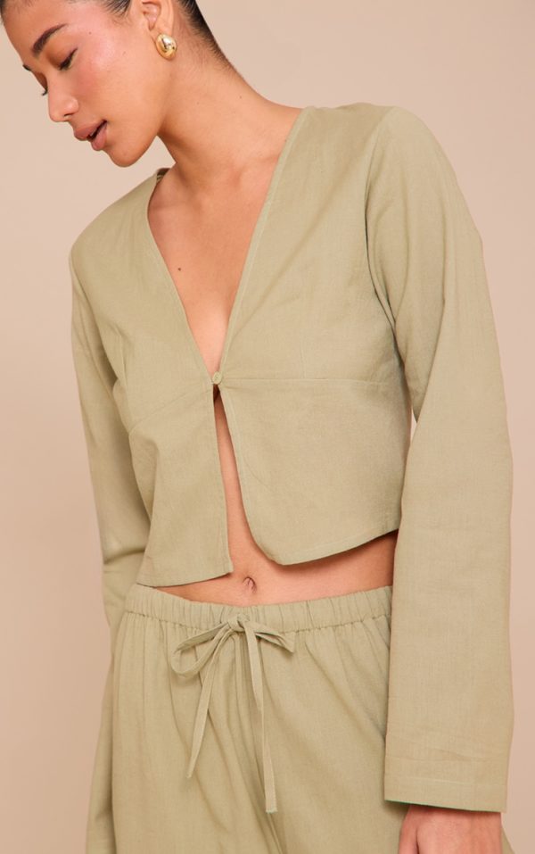 25ed02a020b03ce3c9f5d569031753b2e0eeadc1_CNM6108_4_khaki_long_sleeve_top