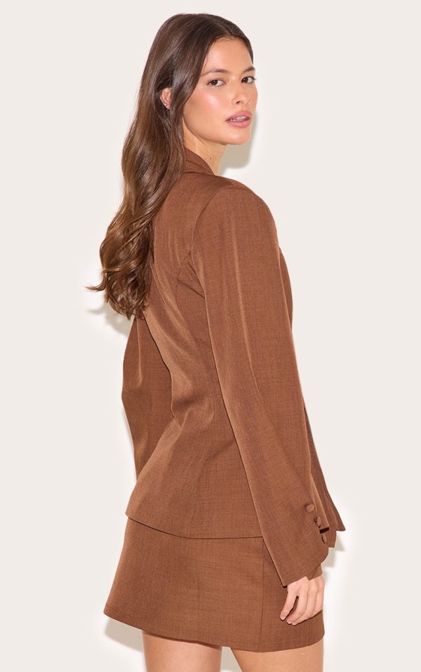 260836a6fb48a83c0fdd5b071b35bb874f0b83e8_CNM1773_2_clay_woven_cinched_waist_fitted_blazer