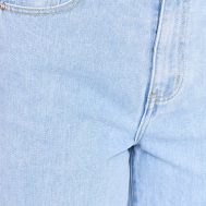 266e68674973a583f7964a67c6217b95ceec81ee_CNL6139_4_prettylittlething_light_blue_wash_high_waist_mom_jeans