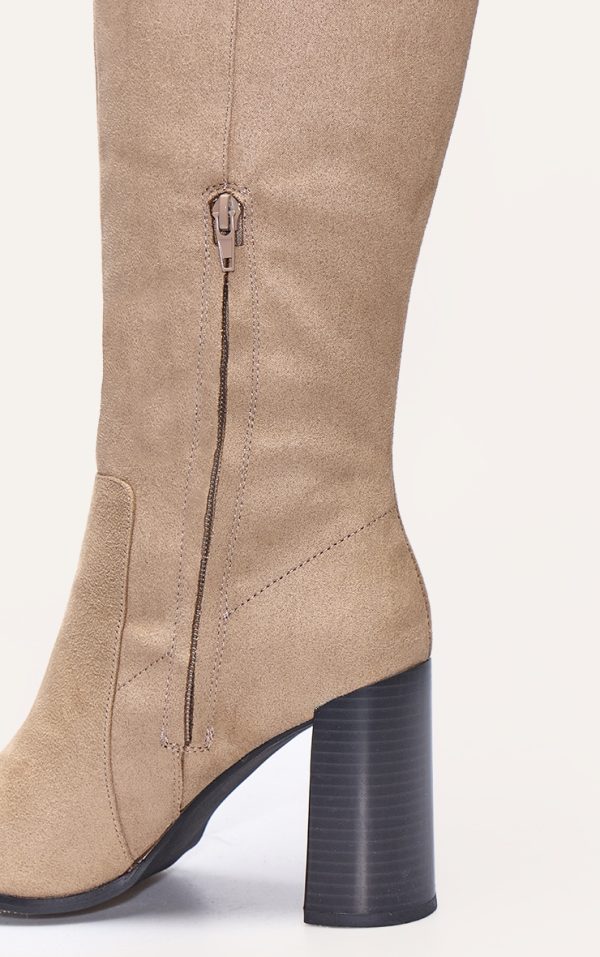 2700f9fe1a3f1626aa44c36bcfbbed69e32bc243_CNL6661_4_stone_faux_suede_round_toe_high_block_heel_knee_high_boots