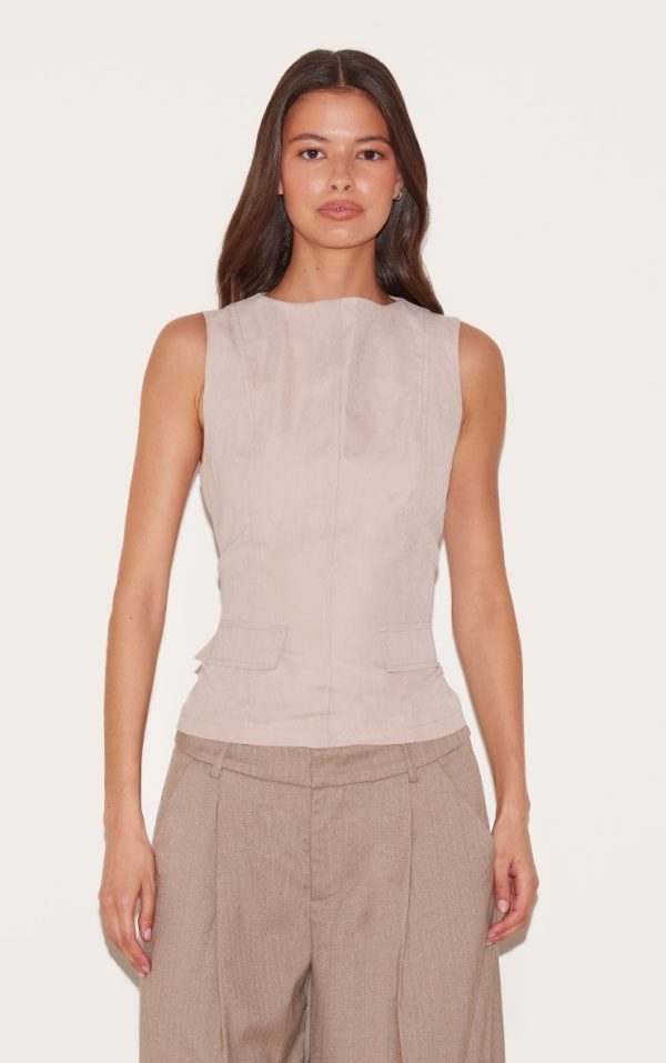 28476983aa330209343683a69df1ee4e4c6dac33_CNL9447_1_stone_peach_skin_sleeveless_long_top-1