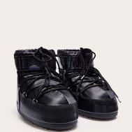 2aefb41522c57f9e54fafabd8c1b9b5ad441eaa4_CNB3390_2_moon_boot_black_low_glance
