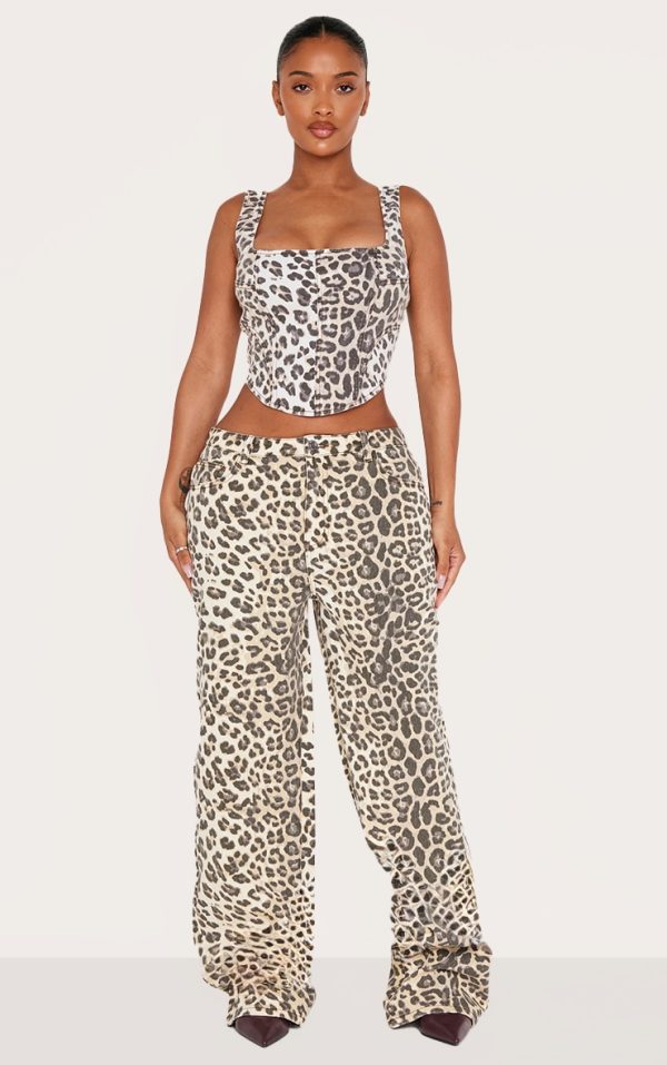 2b6606fc9d2daae60670fd2b7458e0160976657b_CNL0669_1_shape_leopard_denim_wide_leg_jeans