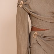 31360d4d4d71fa7cdfcceb8b45d0a73de8fd3232_CNM8798_4_mushroom_textured_gold_detail_bardot_long_sleeve_top