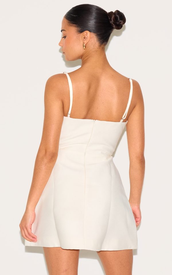 328c63a728b70e2bf40585dd0d2a8e382db829a9_CNL9169_2_petite_white_structured_shift_dress