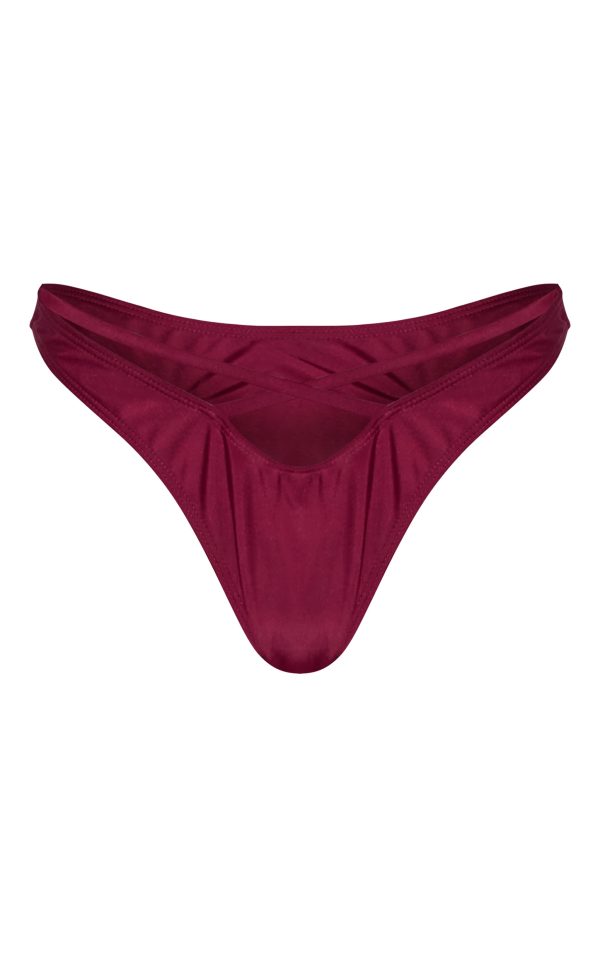 33daab9581e6e44302100be147fd628518404dd5_CNL3245_5_burgundy_v_front_crossed_strap_bikini_bottoms