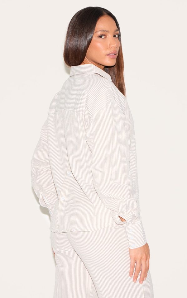 343fb30f045bf12b0510a4acecdac8d1f6587c81_CNL9773_2_tall_cream_pinstripe_open_back_button_detail_shirt