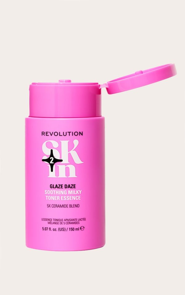 34e7d6b74d59ca1236a77e573a309212ff1ff9c2_CNM6847_3_revolution_skin_glaze_daze_soothing_milky_toner_essence