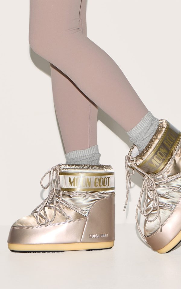 357f9f8158937da89d1a3c26f0fe030790c288e3_CND8440_5_gold_moon_boot_icon_low_glance
