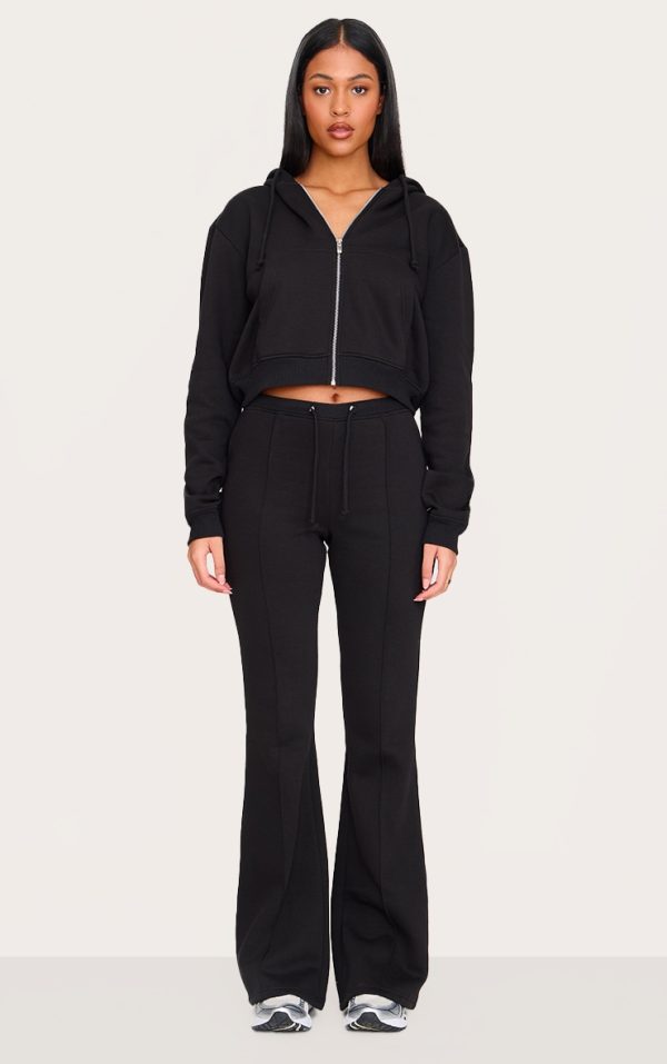 3cc1ef414127346467ea3a94d91b5e22d6661844_CNL8291_3_tall_black_cropped_drawstring_hoodie