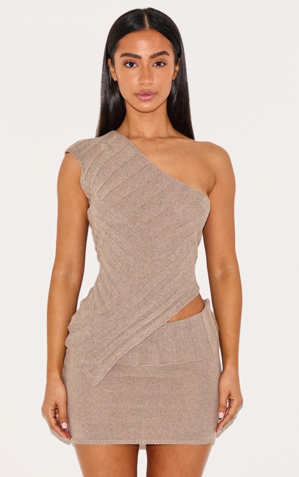 3cc2ff1222991ae587a4351f7101fe8da968e982_CNK4685_1_petite_taupe_one_shoulder_asymmetric_knit_top