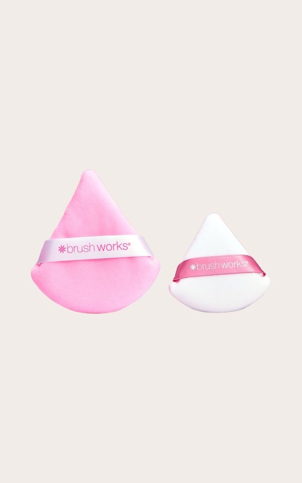 3d347c5560a7701ecbcee5f98064b582322906a1_CNE3191_3_brushworks_pink_triangular_powder_puff_duo