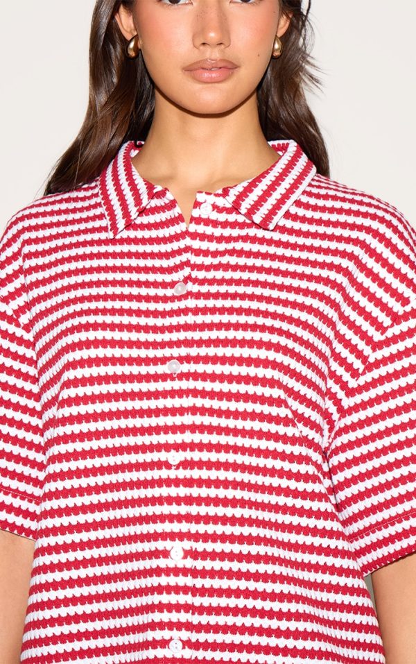3e9fa585404e1a6c0f1c7f3968335528ee570515_CNM7384_4_red_stripe_textured_stripe_shirt