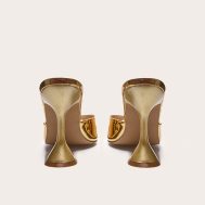 3eb3e520cc1a9572397bdd4ef73eddf9dc34c586_CNC7139_3_gold_pu_patent_pointed_toe_square_mid_heeled_mules