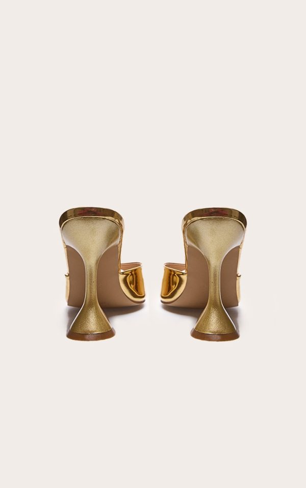 3eb3e520cc1a9572397bdd4ef73eddf9dc34c586_CNC7139_3_gold_pu_patent_pointed_toe_square_mid_heeled_mules