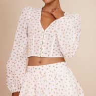 3fbd155a233610706cee6ed9cf0e9dd7ea502838_CNM2537_1_white_rose_ditsy_print_puffball_skirt