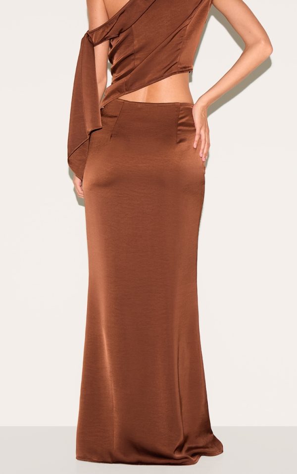 40249d6c697e2a566aeb417ebb6a704b2362b707_CNM5344_3_chocolate_mid_rise_satin_maxi_skirt