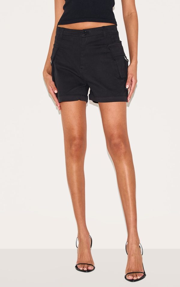 419c2f34d9e4a3b1d49c2572e3998c21ea5743a4_CNA3623_2_black_woven_twill_pocket_detail_cargo_shorts