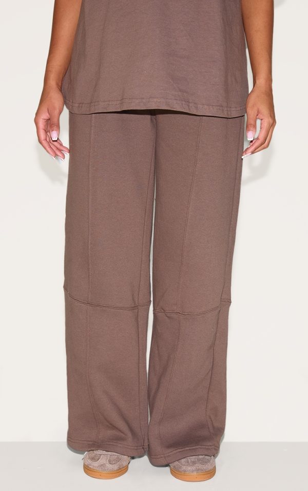 430750e63bda6fcafd45b4a5e1d79275380b1086_CNG6167_2_prettylittlething_maternity_chocolate_logo_wide_leg_joggers