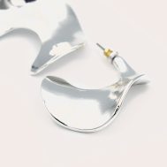 4568d7b685080dc625d32838ccb0c96d328f151e_CNM0364_2_silver_crinkle_square_shape_hoop_earrings