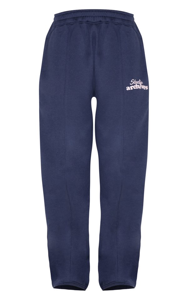 4ad74f706083ae156ab1f3c67466430762c6b7be_CNL1154_5_blue_grey_studio_archives_seam_detail_wide_leg_joggers